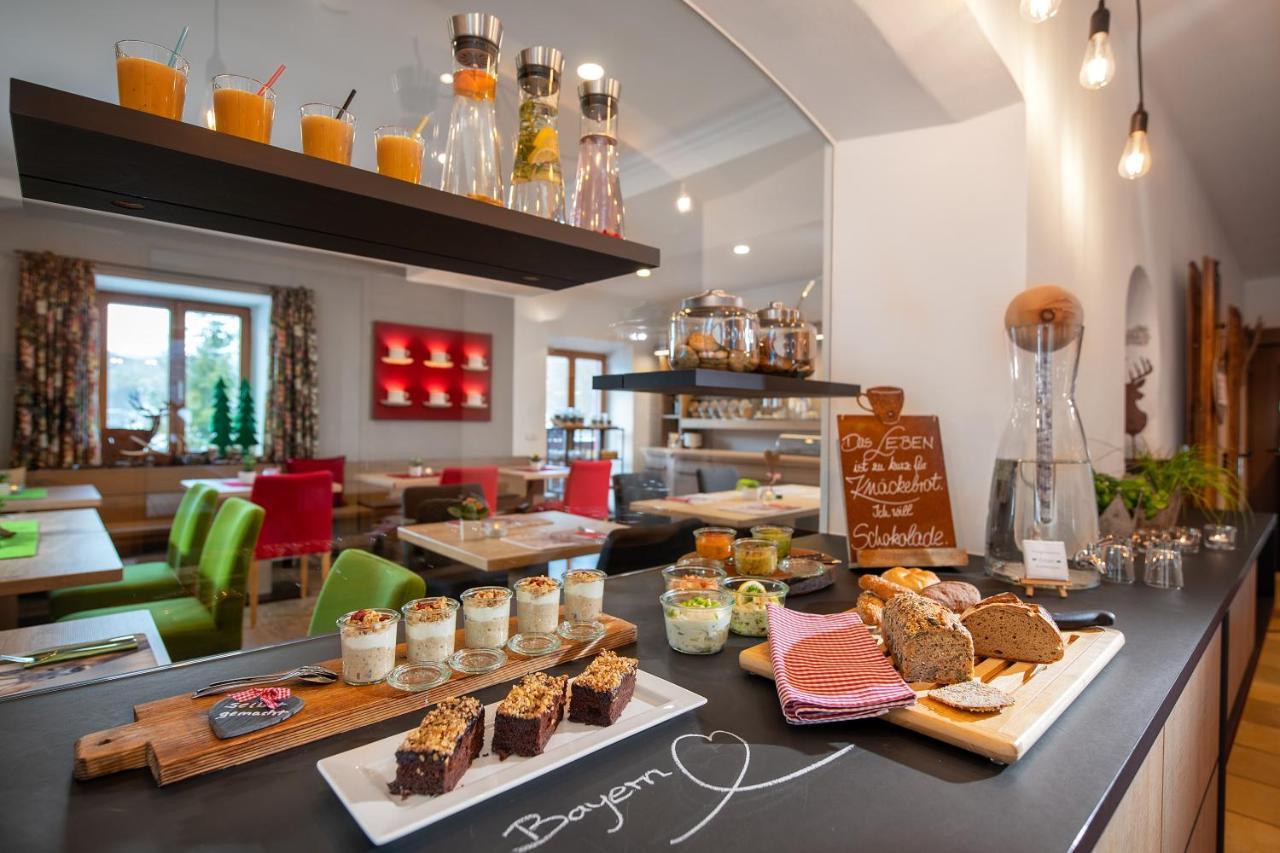 Bayern Resort Hotel - Adults Only - Mit Zugspitzblick - Eibsee-Naehe - Wellnessbereich - Naturpool Im Sommer Grainau Ngoại thất bức ảnh