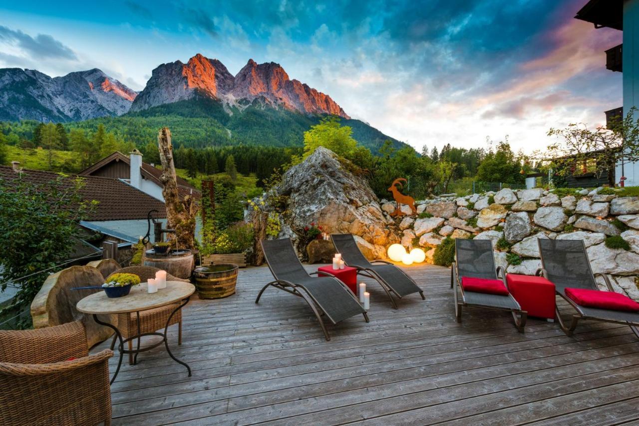 Bayern Resort Hotel - Adults Only - Mit Zugspitzblick - Eibsee-Naehe - Wellnessbereich - Naturpool Im Sommer Grainau Ngoại thất bức ảnh