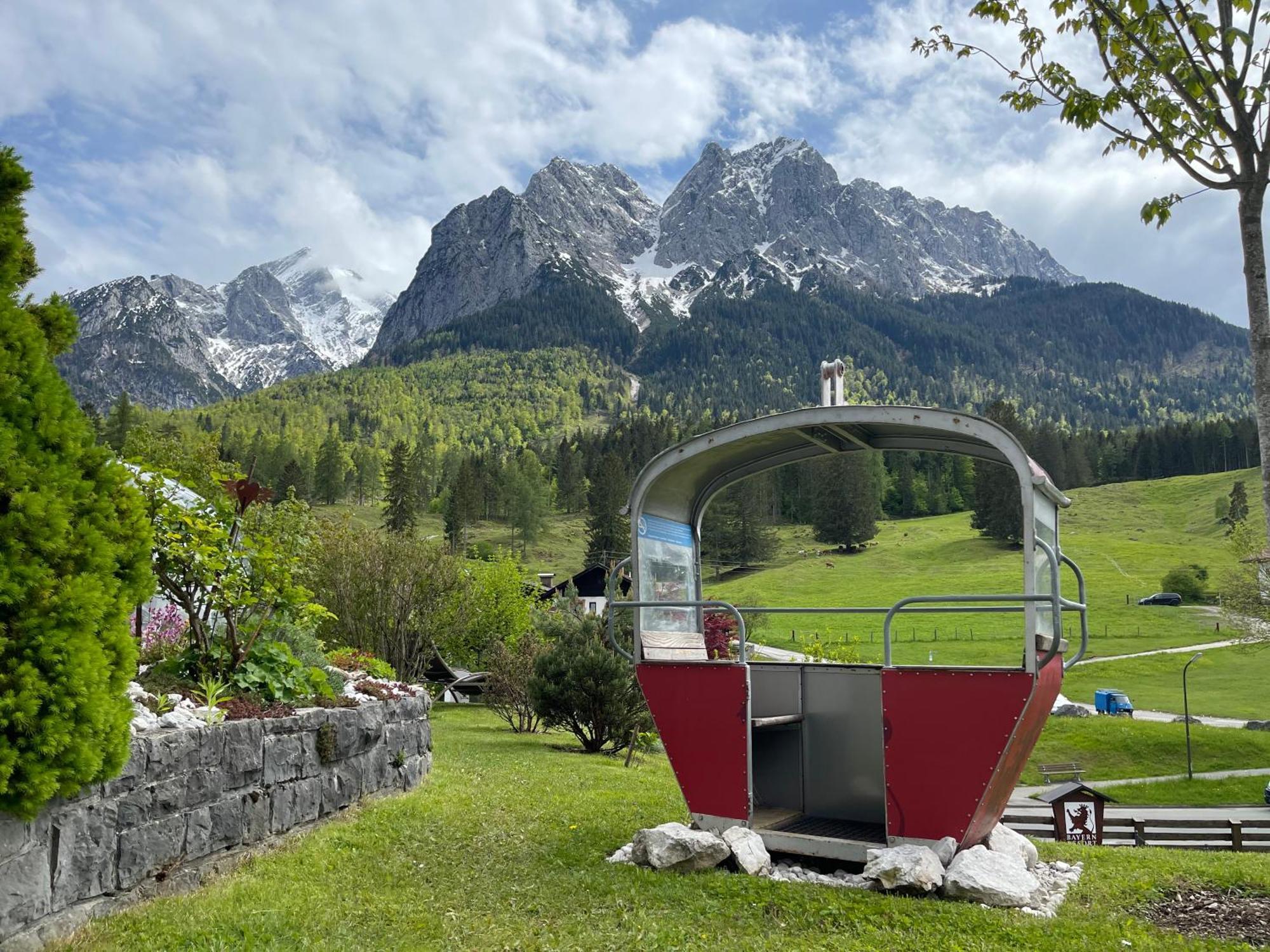 Bayern Resort Hotel - Adults Only - Mit Zugspitzblick - Eibsee-Naehe - Wellnessbereich - Naturpool Im Sommer Grainau Ngoại thất bức ảnh