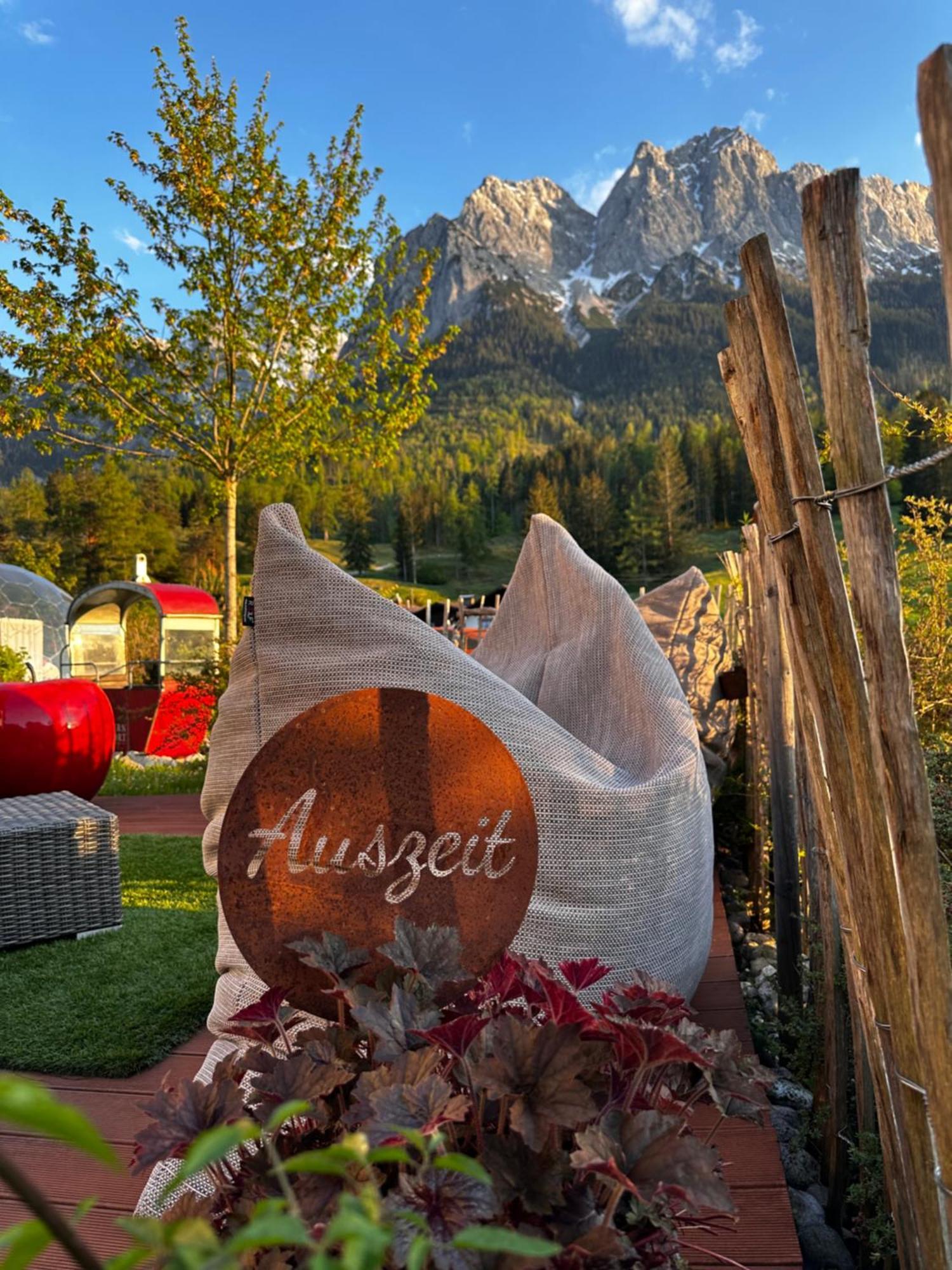 Bayern Resort Hotel - Adults Only - Mit Zugspitzblick - Eibsee-Naehe - Wellnessbereich - Naturpool Im Sommer Grainau Ngoại thất bức ảnh